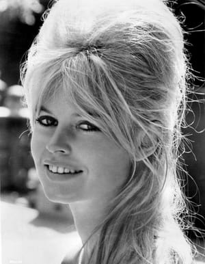 ¡MUERE BRIGITTE BARDOT! - ÚLTIMA HORA