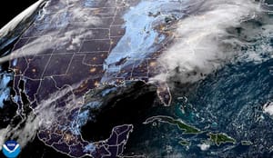 ¡EL FRENTE FRÍO ESTÁ ATORADO EN TECOLUTLA! - *PERO MANDA ALGUNAS LLUVIAS Y NORTE FRESCO