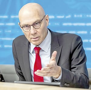 ¡LA ONU-DH SUFRE LOS RECORTES PRESUPUESTARIOS Y ELIMINARÁ 300 PUESTOS DE TRABAJO EN 2026!