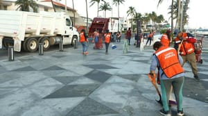 ¡ENTRÓ ‘LA BARREDORA’ Y SE ACABÓ LA FIESTA EN EL BULEVAR!