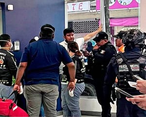 ¡LO ATACAN A CACHAZOS Y LE ROBAN 150 MIL PESOS!