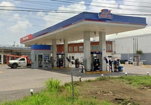 ¡VIOLENTO ASALTO A DESPACHADORES DE GASOLINERA FERCHE!