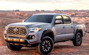 ¡VENDEN COMO CHATARRA UN TOYOTA!