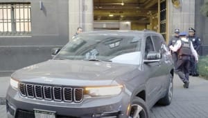 ¡CORTE METE REVERSA A CAMIONETAS BLINDADAS! - TRAS ESCÁNDALO