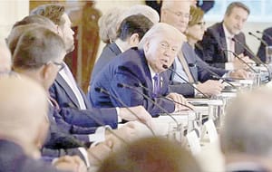 ¡DESINFLAN PETROLERAS ENTUSIASMO DE TRUMP! - LA MAYORÍA EVITÓ COMPROMETERSE