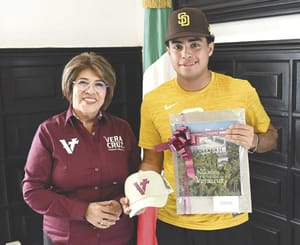 ¡DIEGO ROLDÁN RECIBE APOYO DEL AYUNTAMIENTO DEL PUERTO DE VERACRUZ!