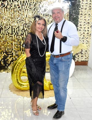 CELEBRAMOS EL CUMPLEAÑOS DE LA GUAPA CLARA ESPINOZA...