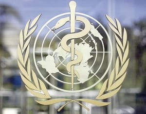 ¡COMPLETA EU SU RETIRO DE LA OMS!