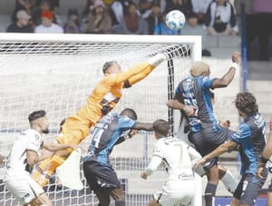 ¡TRISTE EMPATE ENTRE PUMAS Y GALLOS EN CU!