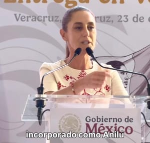 ¡CLAUDIA LE DA CALOR A ANILÚ! - *Durante la entrega de viviendas del programa Bienestar del Infonavit