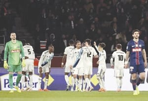 ¡PARÍS FC DE SALMA HAYEK ELIMINA DE LA COPA AL PODEROSO PARÍS SG!