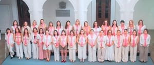 ¡MARYJOSE LE DA LA BIENVENIDA!