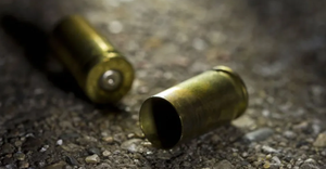 ¡DAMA LESIONADA POR BALA PERDIDA EN EL AÑO NUEVO!