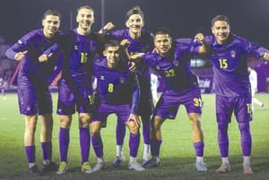 ¡RACING IMPARABLE EN LA LIGA PREMIER “A”!