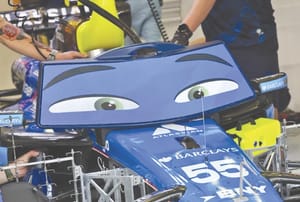 ¡DESTACAN LOS WILLIAMS EN BAHRÉIN!… DESDE EL GARAJE!