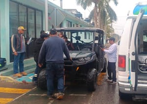 ¡TURISTA POBLANO VOLCÓ EN UNA RAIZER EN LAS DUNAS DE CHACHALACAS!