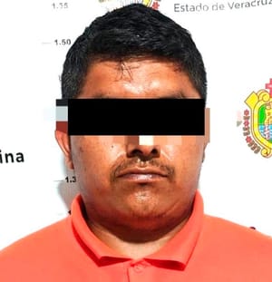 ¡CAPTURAN A PELIGROSO CRIMINAL EN PAPANTLA!