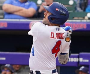 ¡PHIL CLARKE TAMBIÉN LLEGA COMO REFUERZO AL ÁGUILA!