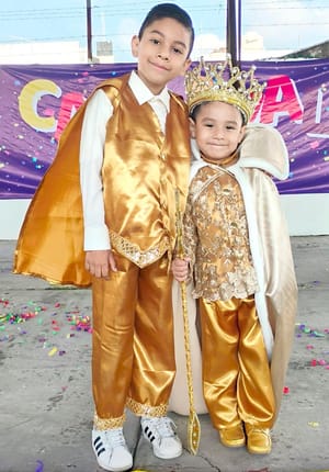 CON PASO FIRME Y CORAZÓN VALIENTE...