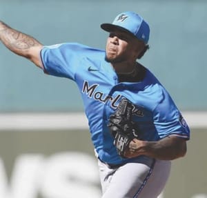 ¡VENEZOLANO LUARBERT ARIAS LLEGA AL ÁGUILA!