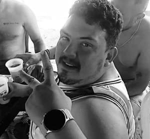 ¡LO MATARON A PUÑETAZOS Y PATADAS! - A CARLOS ALBERTO ORTIZ “EL BIYIK“, PORRISTA DEL CELAYA