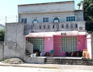 ¡VÁNDALOS ASALTAN CON VIOLENCIA A COMERCIANTES DEL MERCADO MALIBRÁN!