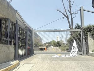 ¡CUMPLE MARX DOS DÍAS ATRINCHERADO EN SEP!