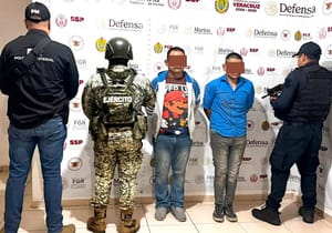 ¡DOS DETENIDOS EN CATEO EN BOCA DEL RÍO!