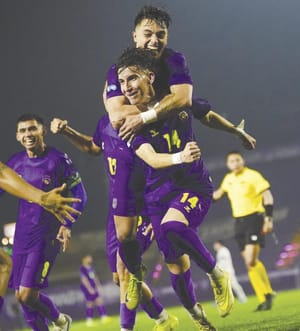 ¡RACING NO PIERDE EL PASO EN CASA Y GOLEA A CELAYA!