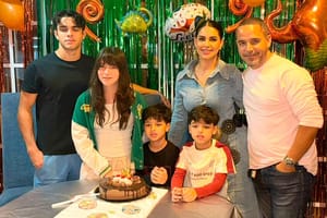 LEONARDO Y ROLANDO, DE MANTELES LARGOS