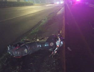 ¡PIERDE LA VIDA CAPITÁN DE MESEROS EN MOTOCICLETAZO!