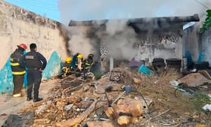 ¡PRENDEN FUEGO A TERRENO ABANDONADO EN LA COLONIA EL VERGEL!