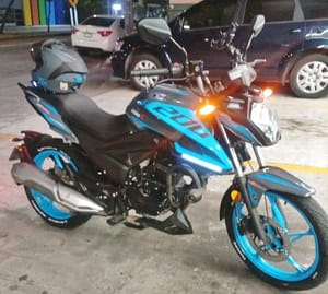 ¡ROBAN SÚPER MOTO EN PLAZA MOCAMBO!