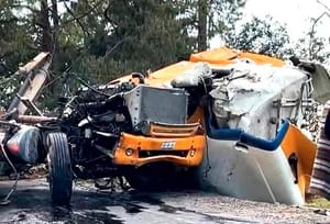 ¡TRÁILER DESTROZADO!