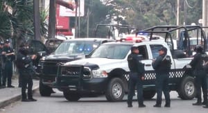 ¡TIROTEAN AL EX ALCALDE! - NAHUM ALVAREZ SALIO ILESO CUANDO SUS ESCOLTAS REPELIERON AL ATAQUE ARMADO