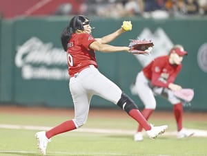 ¡TRIUNFO Y RECORD! - PARA YILIAN TORNES