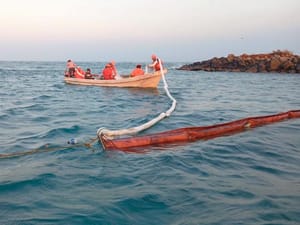 ¡BUSCAN EL BARCO! - CON LUPA