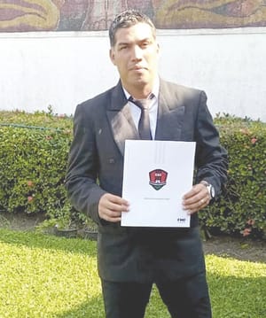 ¡ALFREDO MARÍN YA ES D.T. DE FÚTBOL PROFESIONAL!