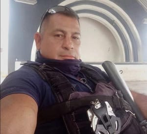 ¡OTRO POLICÍA ASESINADO! - CERO Y...