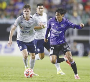 ¡CRUZ AZUL EMPATA EN MAZATLÁN Y SE QUEDA SIN LIDERATO, 1-1!