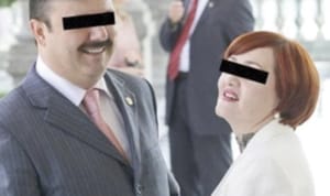 ¡DETIENEN EN EL PASO A ESPOSA DE CÉSAR DUARTE!