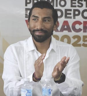 ¡EL IVD SE CAE A PEDAZOS Y NADIE HACE NADA!