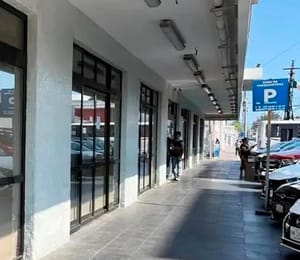 “REMODELAN”?  LA PARROQUIA!