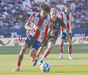 ¡PUEBLA APROVECHA FALLAS DEL SAN LUIS Y SE LLEVA EL TRIUNFO!