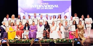 ¡EMBAJADORAS Y EMPRESARIAS! - CUMBRE INTERNACIONAL DE LA MUJER