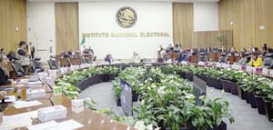 ¡SALEN TRES CONSEJEROS DEL INE!