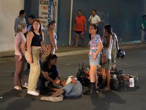 ¡MOTOCICLISTAS CHOCARON DE FRENTE EN RÍO MEDIO 4!