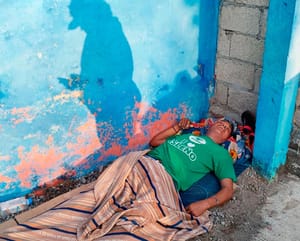 ¡ENCUENTRAN UN HOMBRE SIN VIDA EN MEDELLÍN!