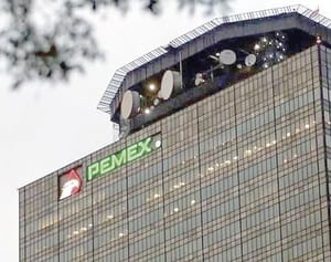 ¡PIERDE GOBIERNO $123 MIL MILLONES POR EL ROBO DE COMBUSTIBLE!