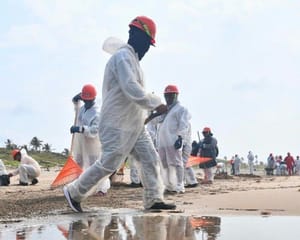 ¡DERRAME PETROLERO: UN RIESGO PARA LA SALUD EN VERACRUZ! - AY NANITAS